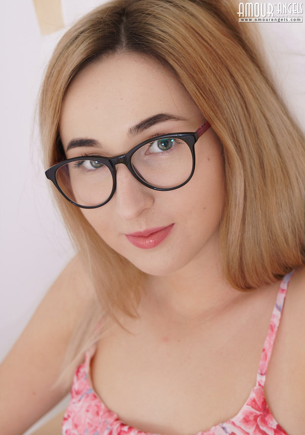 Полина, 23